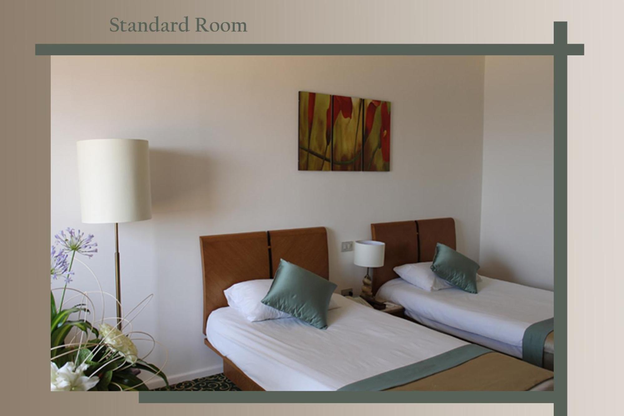 Plaza Hotel Alexandria Rum bild